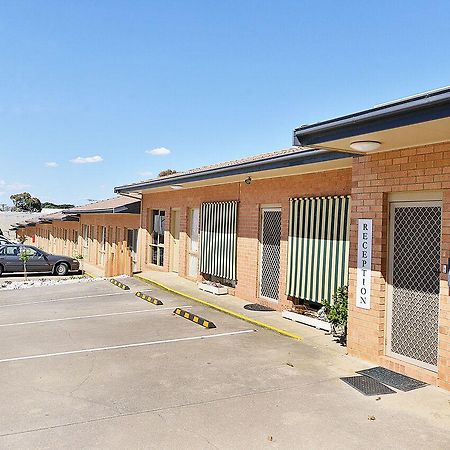Cranbourne Motor Inn Экстерьер фото
