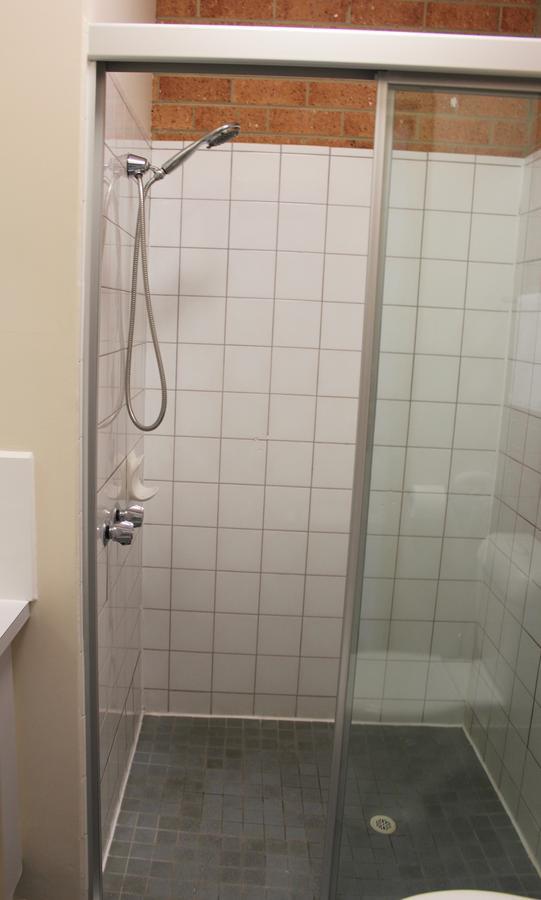Cranbourne Motor Inn Экстерьер фото