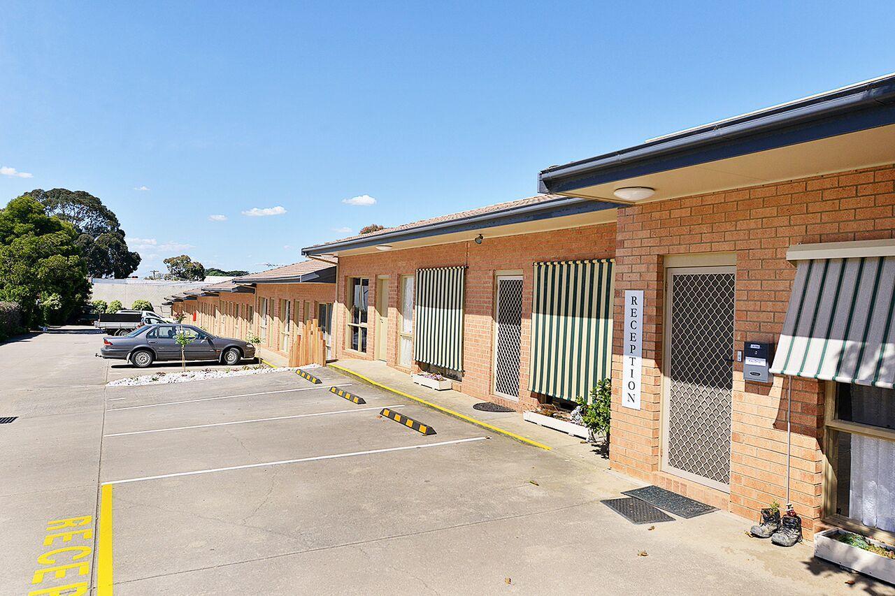 Cranbourne Motor Inn Экстерьер фото