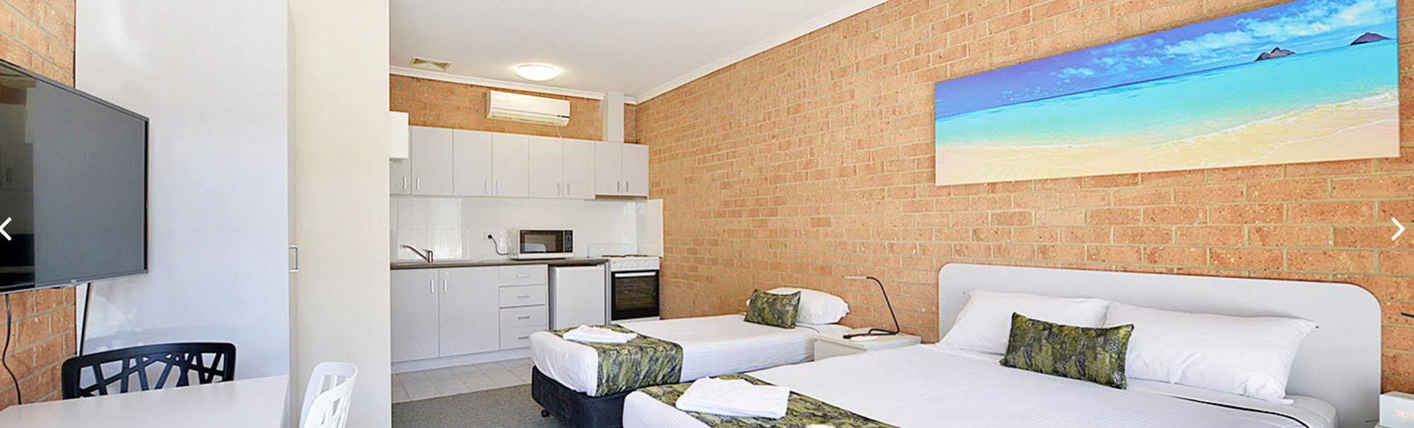 Cranbourne Motor Inn Экстерьер фото